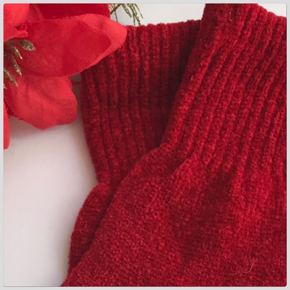 NWT Thick Cranberry Red Chenille Gloves - Picture 4 of 4
